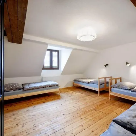 Charming With Internet Villa Varvazov