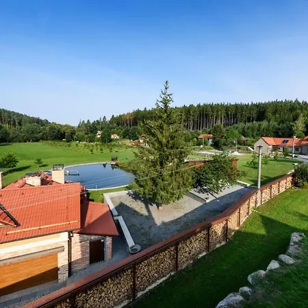 Charming With Internet Villa Varvazov